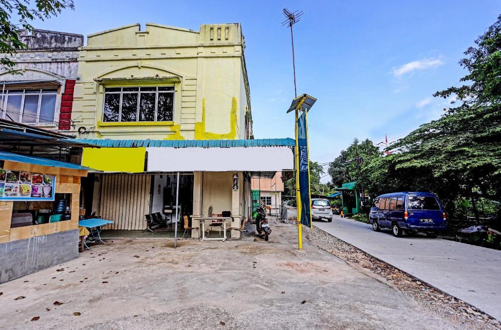 Kabil Hotel | OYO 92261 Aulia Homestay Syariah
