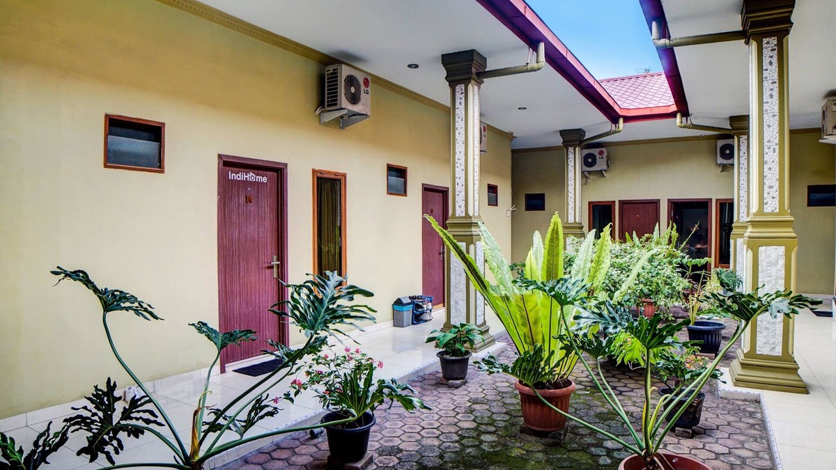 Medan Hotel | OYO 92430 Anora Homestay