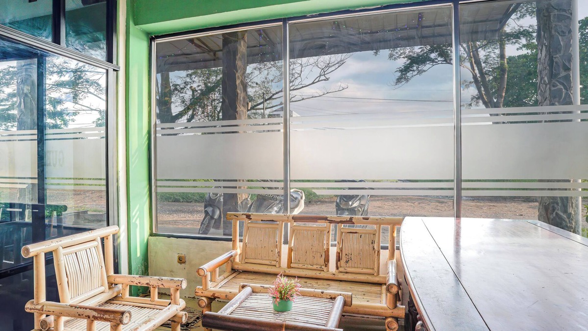 Singkawang Hotel | OYO 92609 Guest House Malay Singkawang