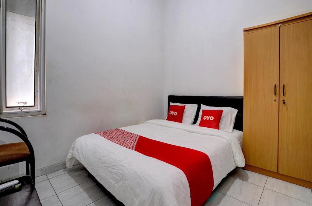 Astana Anyar Hotel | OYO 92725 Regol Srimahi Residence