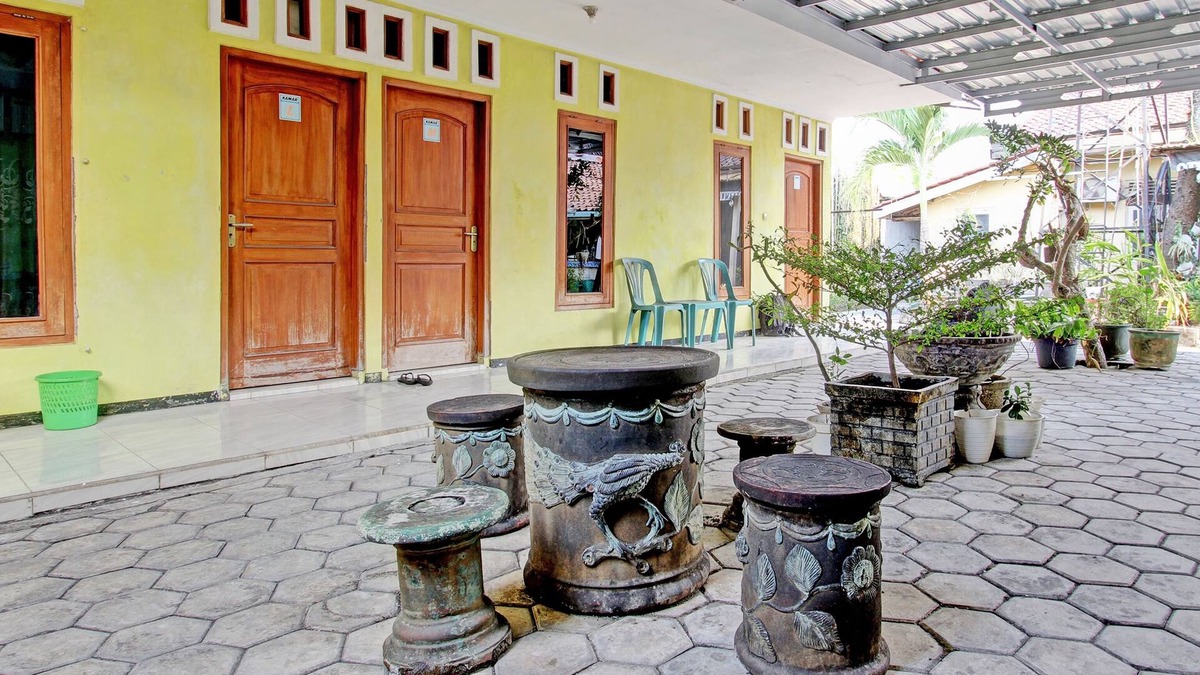 Sragen Hotel | OYO 92998 Wiludjeng Guesthouse