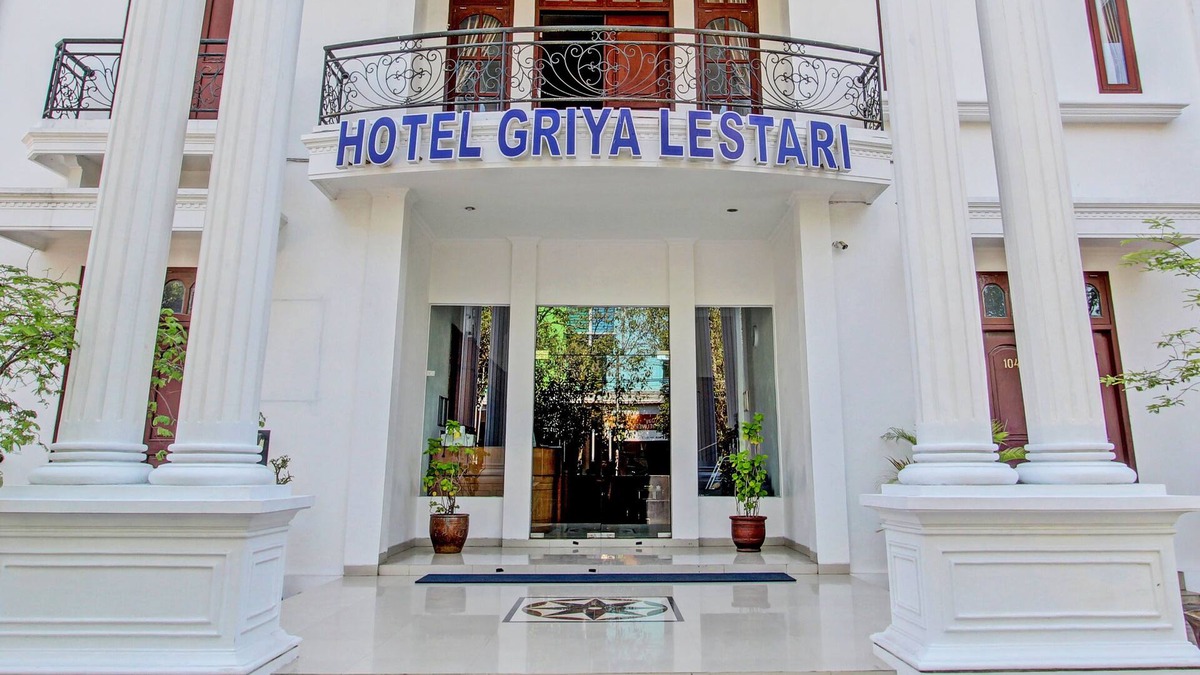 Pati Hotel | OYO 93011 Hotel Griya Lestari Pati 2