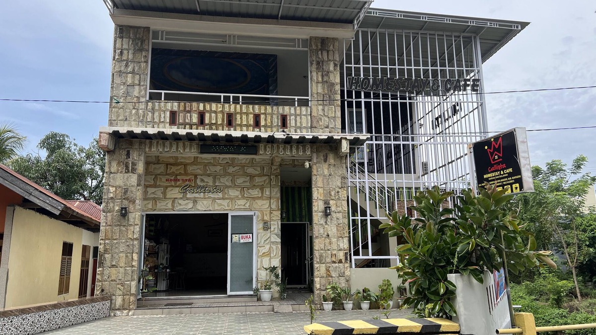 Makassar Hotel | OYO 93052 Batodupi Guesthouse Syariah Near Buttu Kasambi