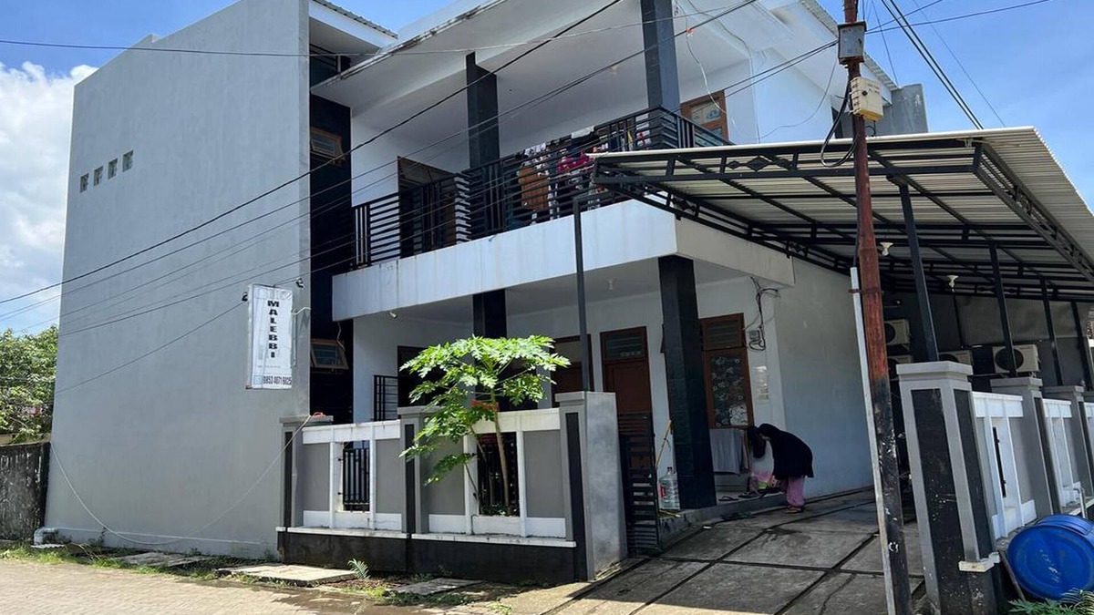 Borneo Hotel | OYO 94121 Widan Homestay