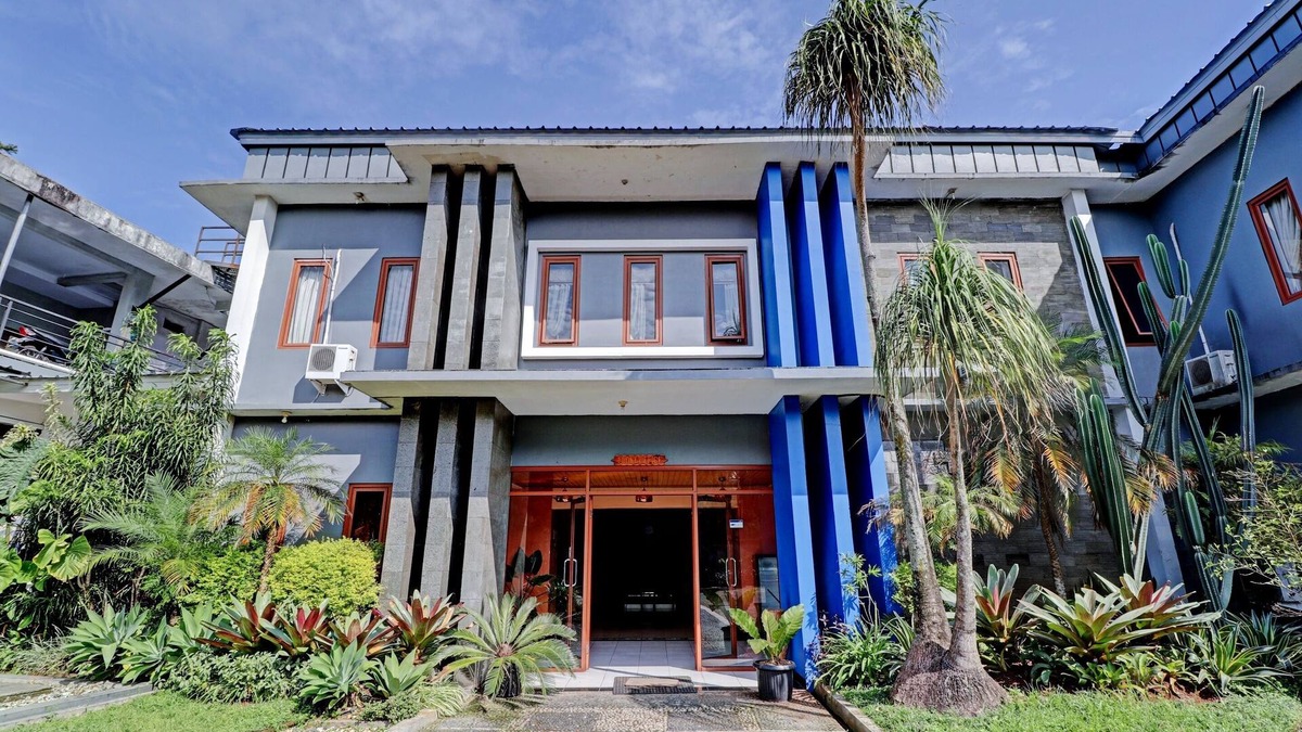 Balikpapan Hotel | OYO 94671 Classic Guesthouse