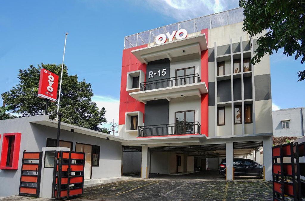 Surabaya Hotel | OYO flagship 748 Comfitel Tenggilis