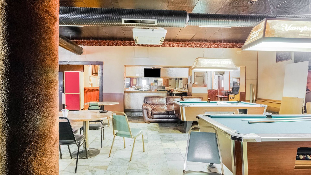 Derrick City Hotel | OYO Hotel Bradford Main St PA