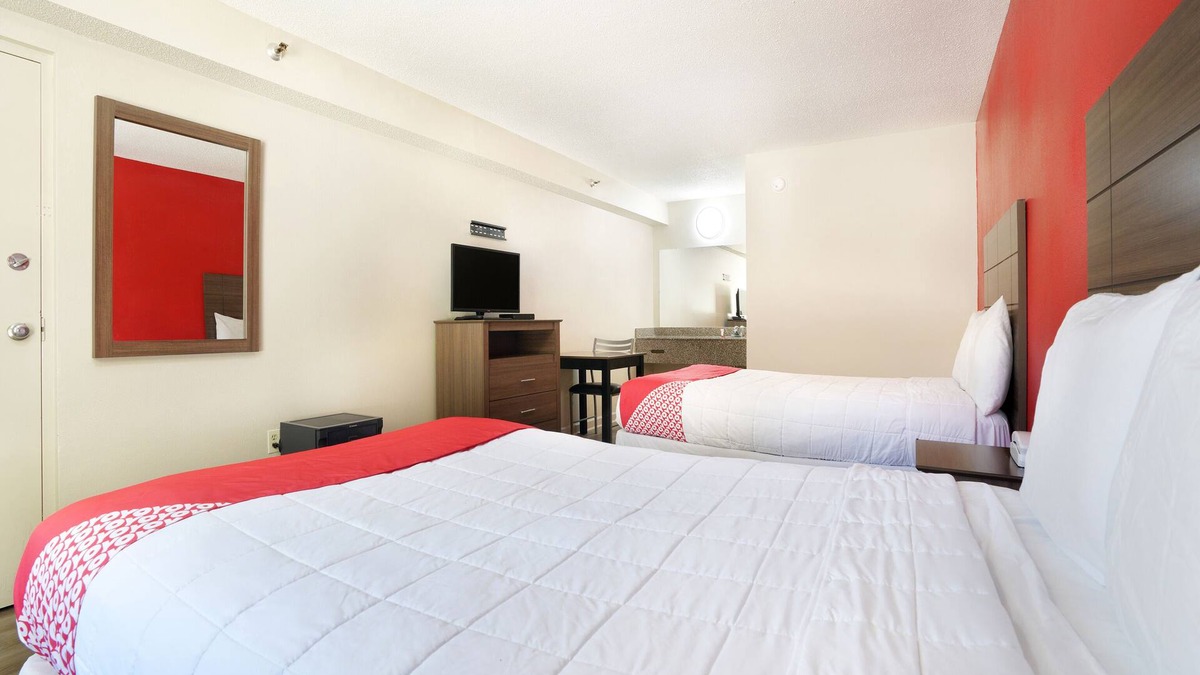 Belvedere Park Hotel | OYO Hotel Decatur I-285 The Perimeter