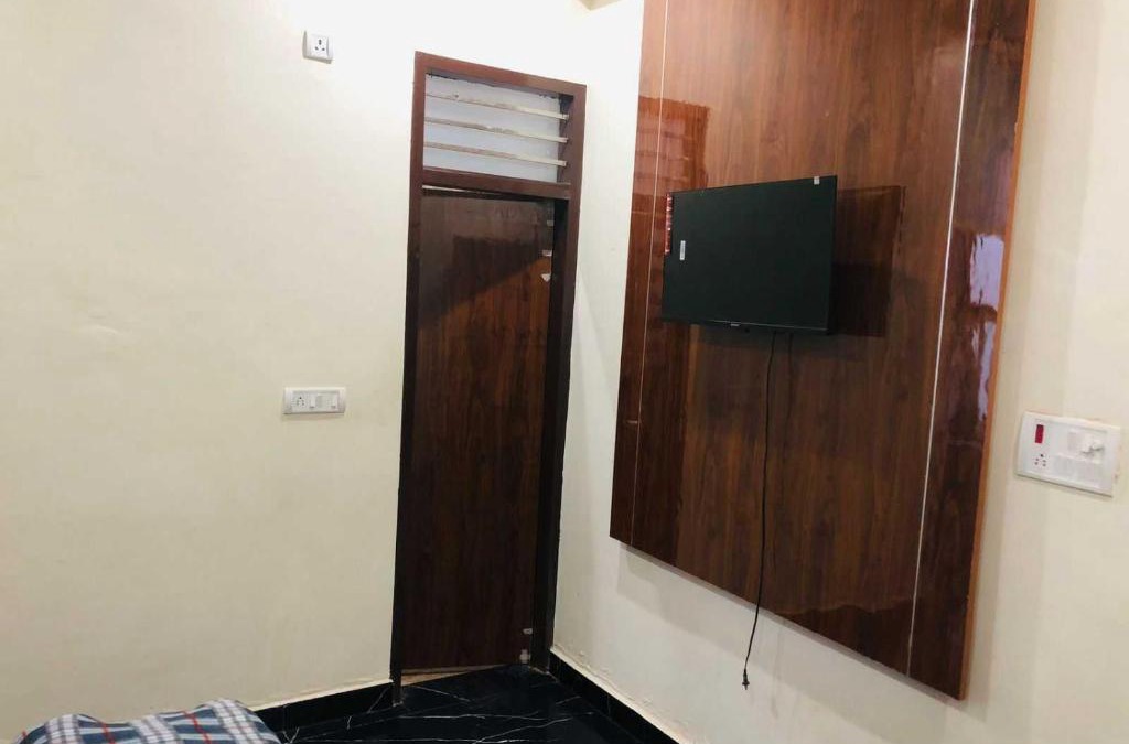 Pataudi Hotel | OYO Hotel Rahul Singh
