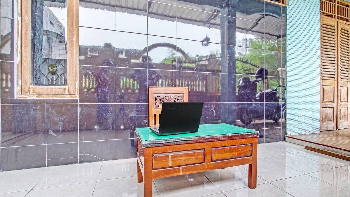 Klaten Selatan Hotel | OYO Life 2546 Griya Widya Syariah