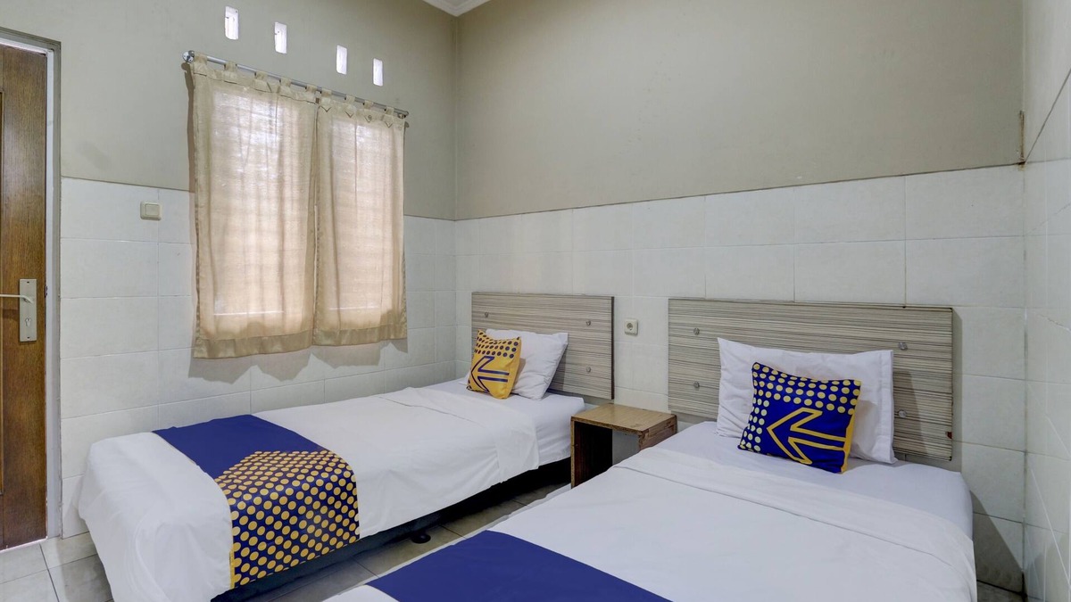 Muncar Hotel | OYO Life 90159 Puri Asoka Guest House