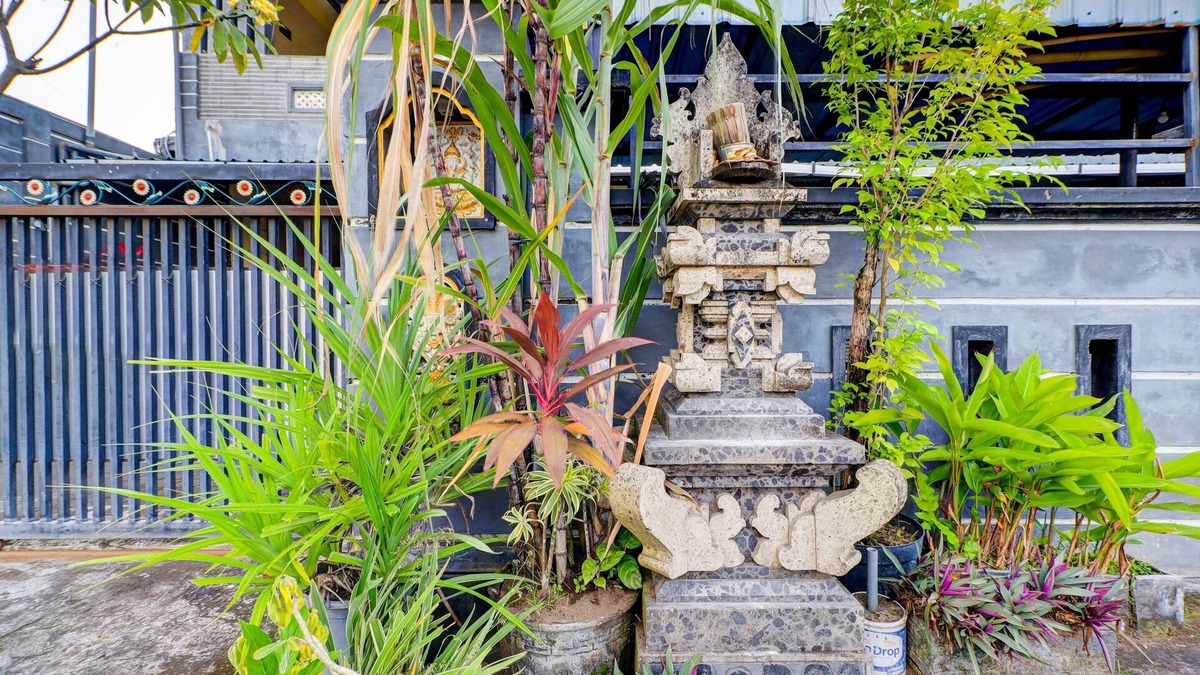 Perean Tengah Hotel | OYO Life 92841 Kos 88
