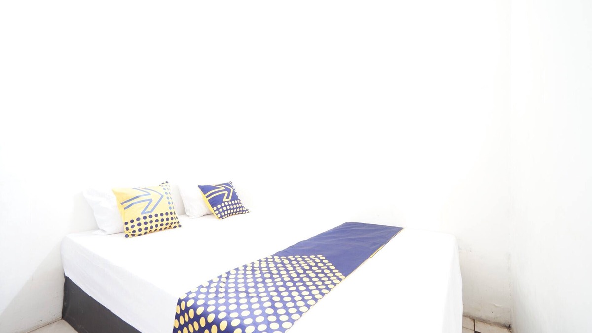 Painan Hotel | OYO Life 93680 Kost Losawi Syariah