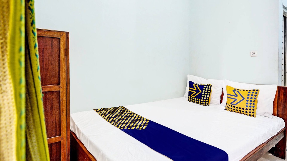 Subang Hotel | OYO Life 93841 Panorama Dewi