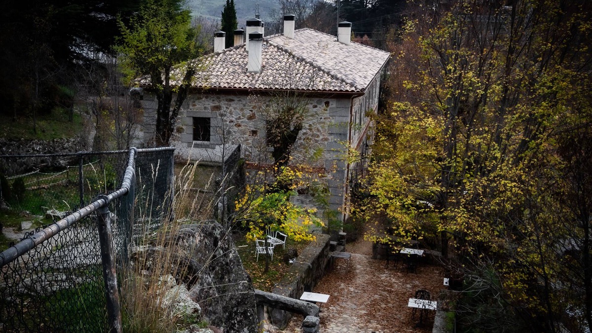 Cercedilla House | OYO Peña Pintada Inn.