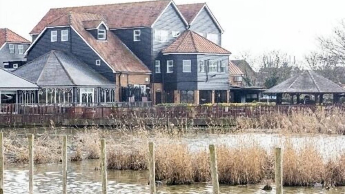 Canvey Island Hotel | Oyster Fleet Hotel