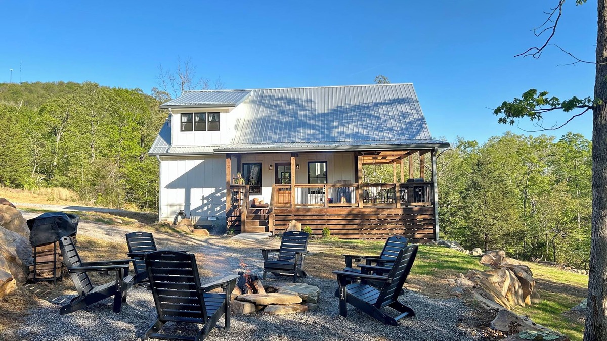 Harrison House | Ozark Getaway