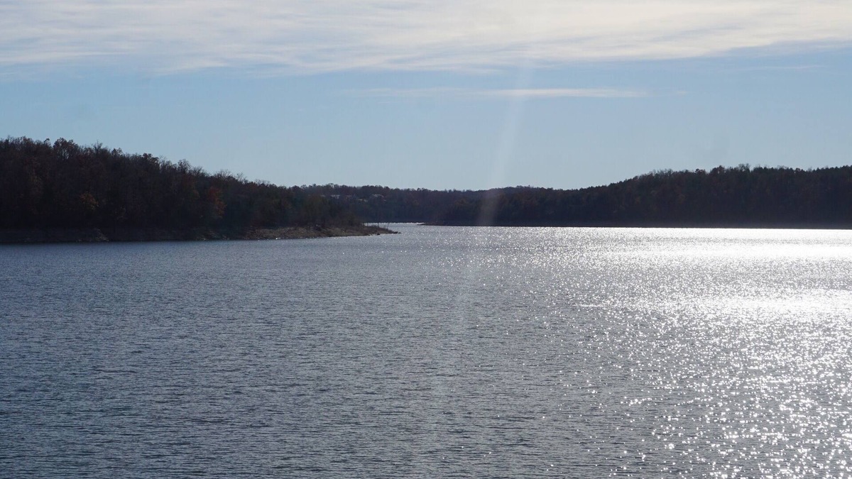 Theodosia House | Ozark Livin' - Sleeps 18, on 10 acres - 1 mi from Bull Shoals lake