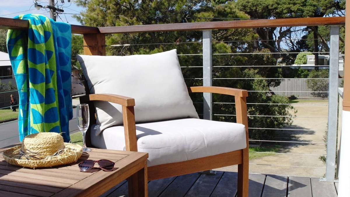 Barwon Heads Apartment | Ozone Studio - The Couple's Retreat