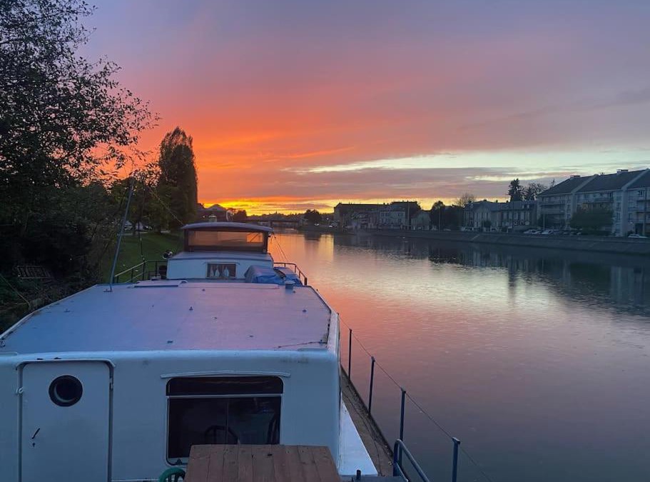 Creil Boat Rental | Péniche à 25 mn de Paris