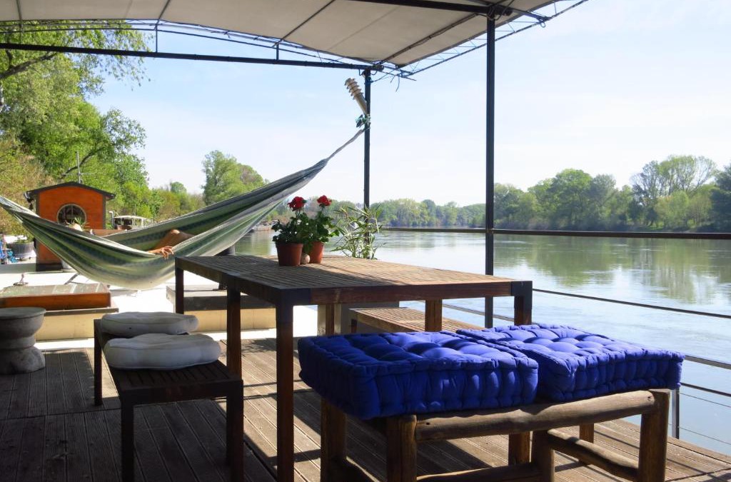 Avignon Boat Rental | péniche loft