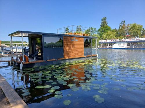 Augustow Boat Rental | Pływający Apartament