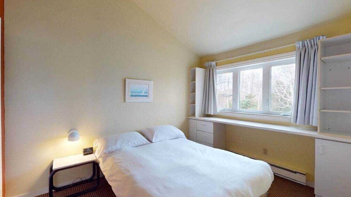 Beaupre Apartment | P-111 : Condo 1 minute from Mont-Sainte-Anne