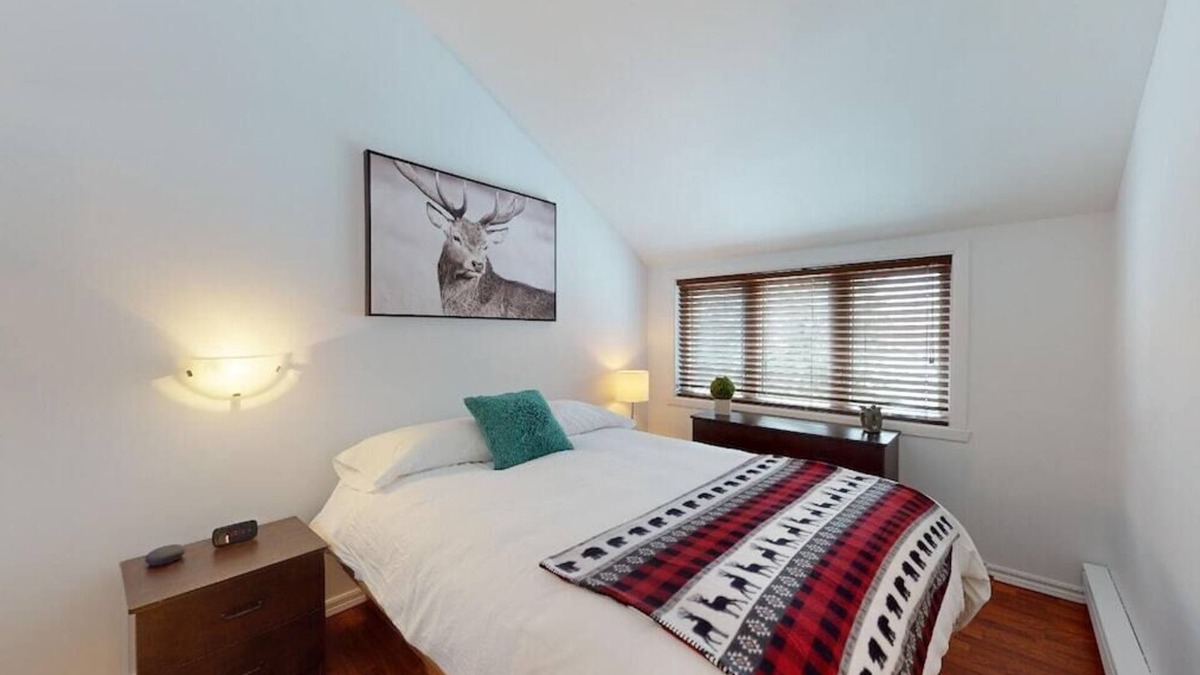 Beaupre Apartment | P-353: 2-bedroom mezzanine condo