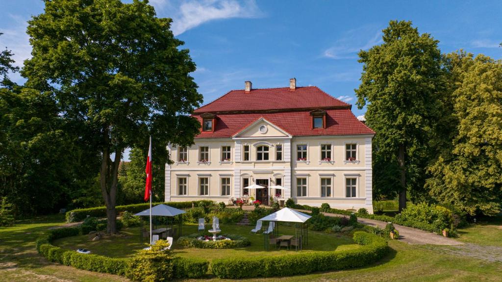 Małomice Bed & Breakfast | Pałac Chichy