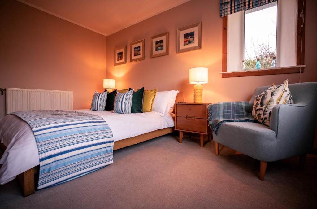 Back House | Pabbay House Self Catering