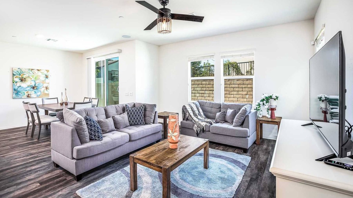 Upland House | Pacific Electric Trail Access! Pet Haven｜Fenced Yard｜Flex Stays｜WFH Ready #41279