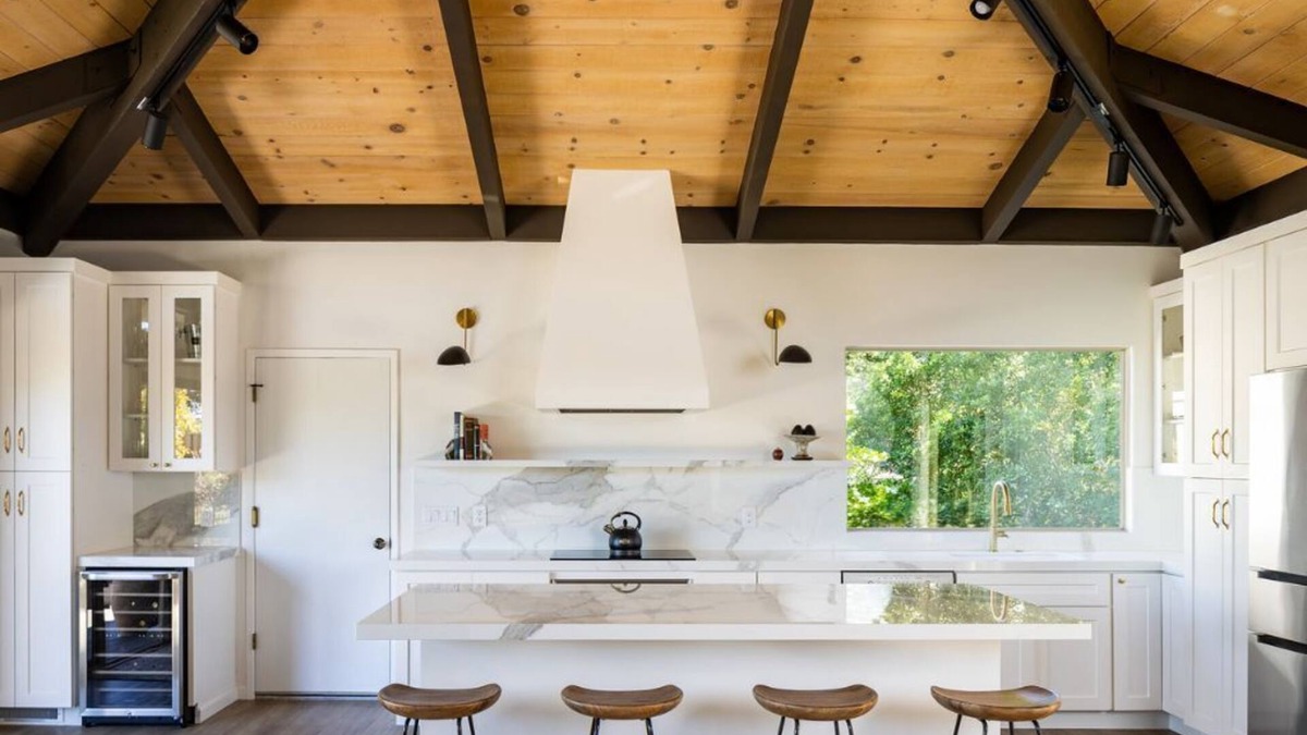 Carmel Highlands House | “Pacific Horizons” hot tub, ocean views, Gateway to Big Sur