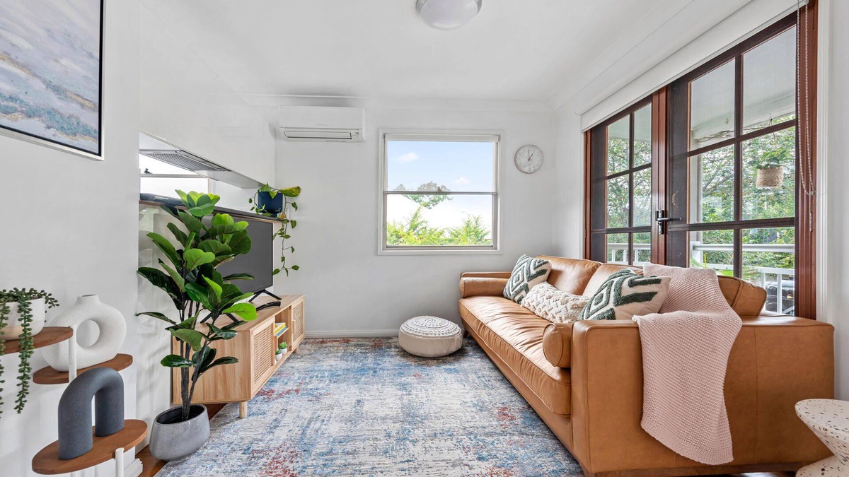 Paddington House | Paddo Central ~ 4Bed/2Bath/1Car/CBD Views ~ House