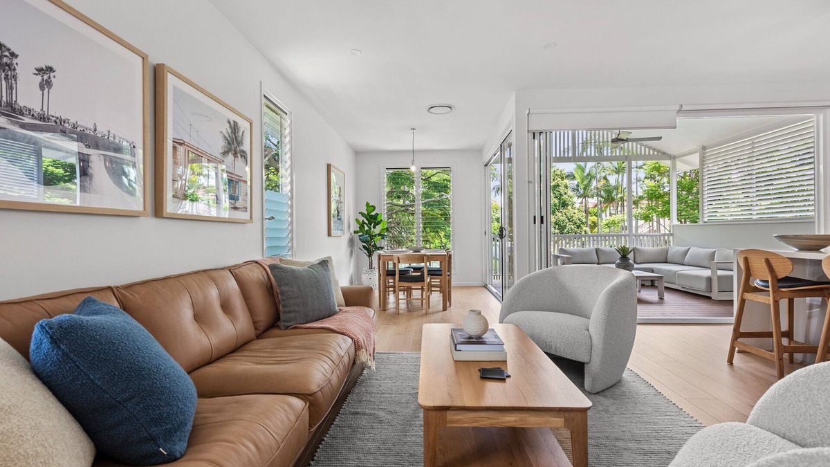 Paddington House | Paddo Princess! ~ 4Bed/2Bath/1Car ~ House