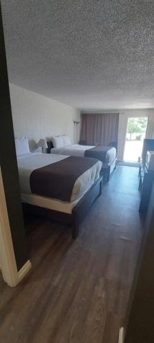 Coleman Hotel | Paddock Inn