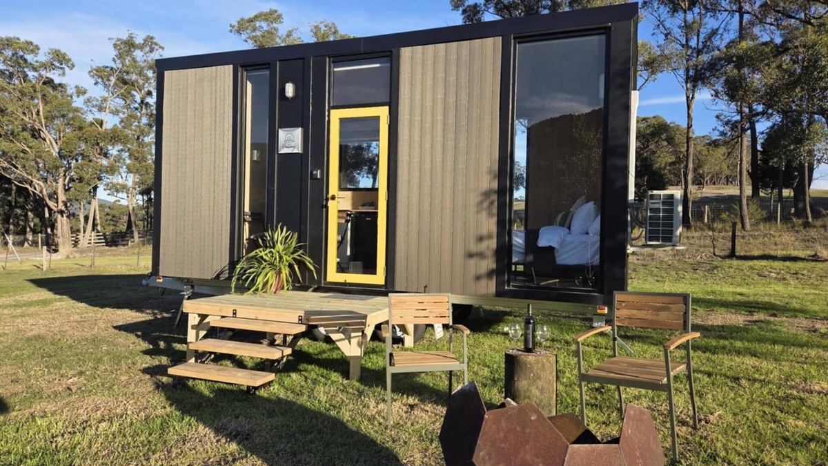 Wesburn House | Paddock & Peak by Tiny Away