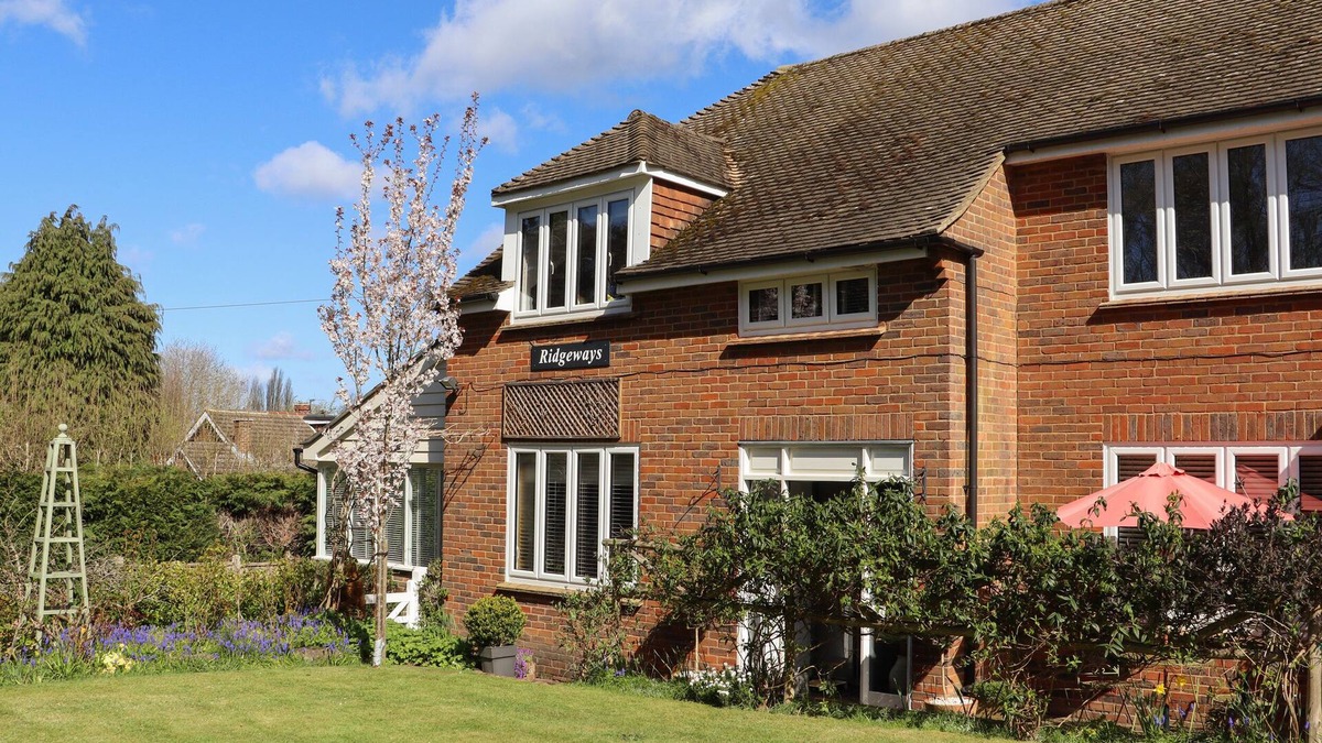 East Farleigh Cottage | PADDOCK VIEW, romantic, with a garden in Maidstone