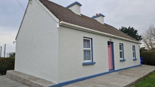 Inverin House | Paddy Staffs Cottage
