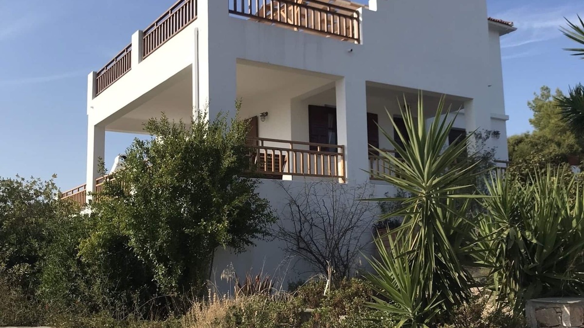 Alonissos Villa | PAGGIRI HOUSE ON ALONISSOS ISLAND. TRANQUIL SURROUNDINGS WITH SPECTACULAR VIEWS