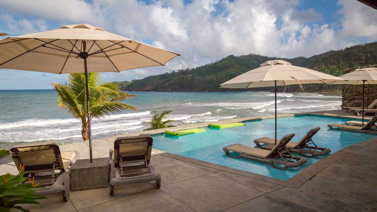 Marigot Resort | Pagua Bay House Oceanfront Cabanas