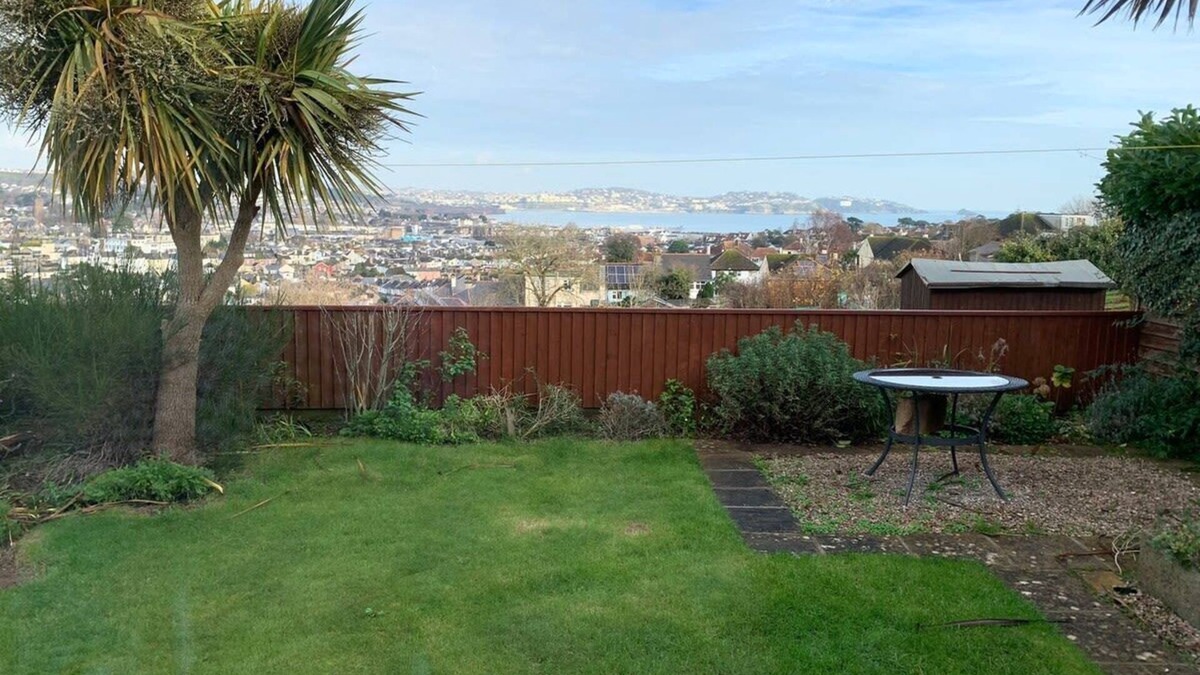 St. Michaels House | Paignton View Holiday Home