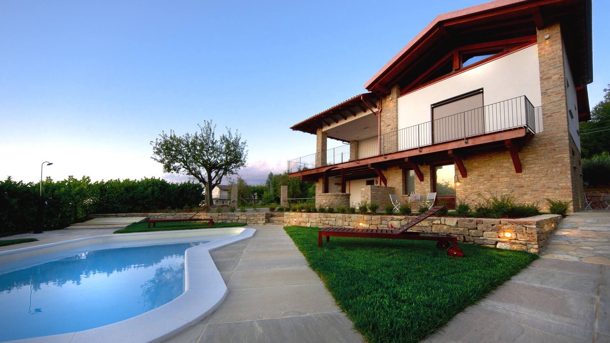 Cossano Belbo Condo | Pair of studio apartments in the Langhe with swimming pool, panoramic terrace and green area