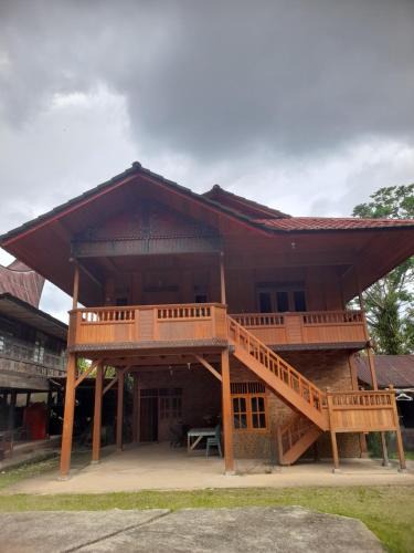 Tallunglipu House | Pairi's Family Homestay