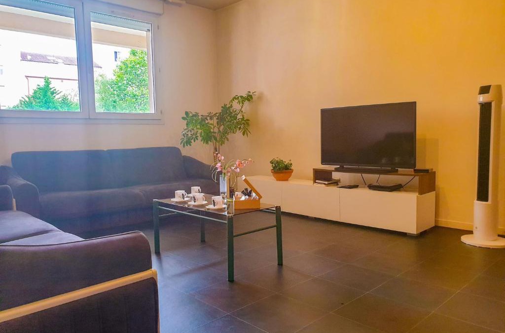 Charpennes - Charmettes Apartment | Paisible et Spacieux Appartement au calme proche métro limitrophe de Lyon