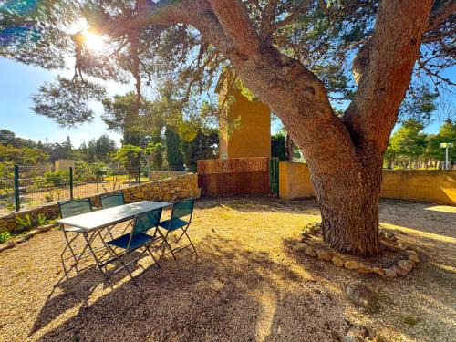 Fitou House | Paisible maison à l'ombre des pins