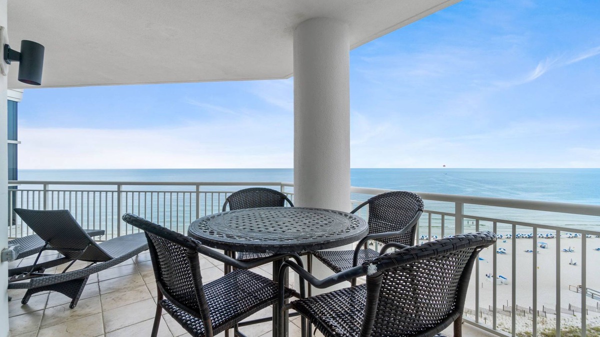 Ono Island Condo | Palacio 802: Beachfront | Private Balcony | Resort Amenities