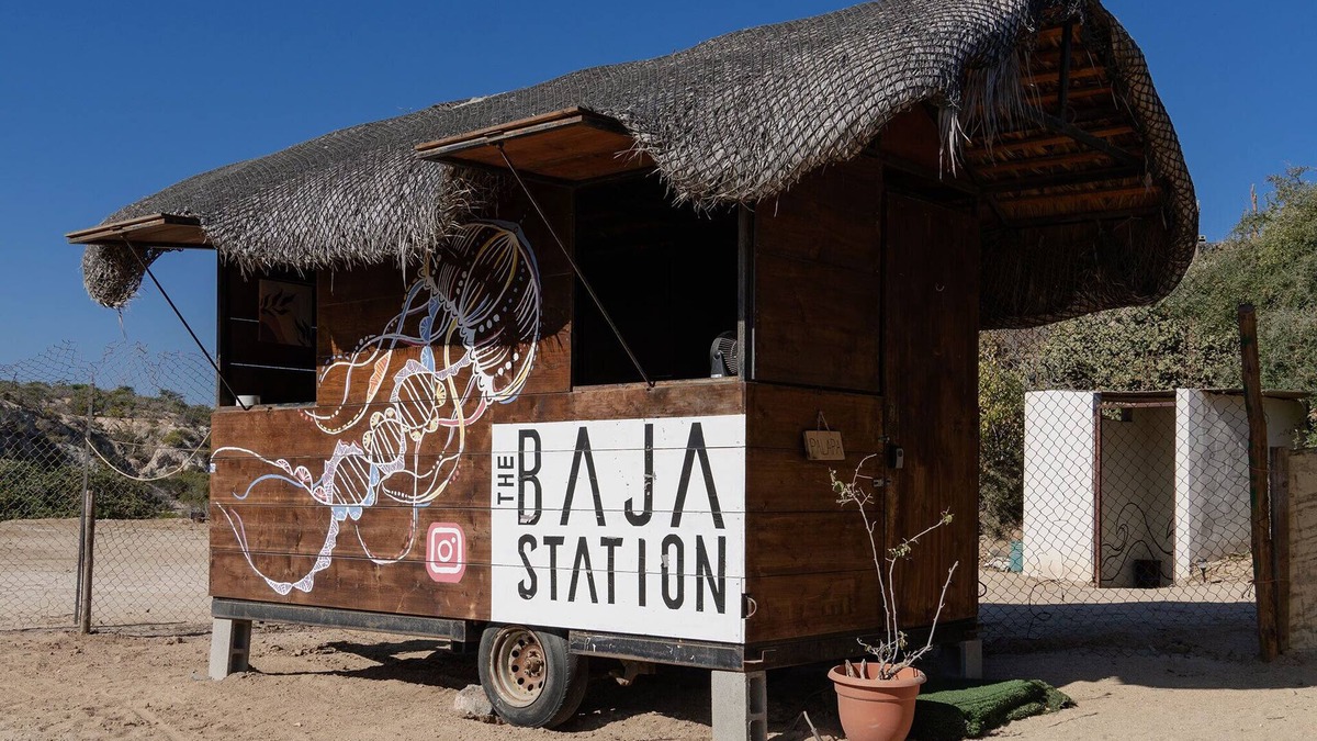 La Fortuna House | Palapa Hut with WiFi, steps from ocean & surfing in La Fortuna San Jose del Cabo