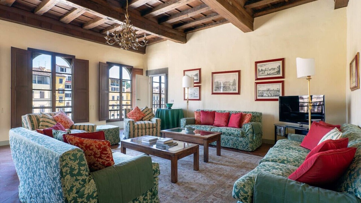 San Niccolo Apartment | Palazzo Antellesi Medici Suite