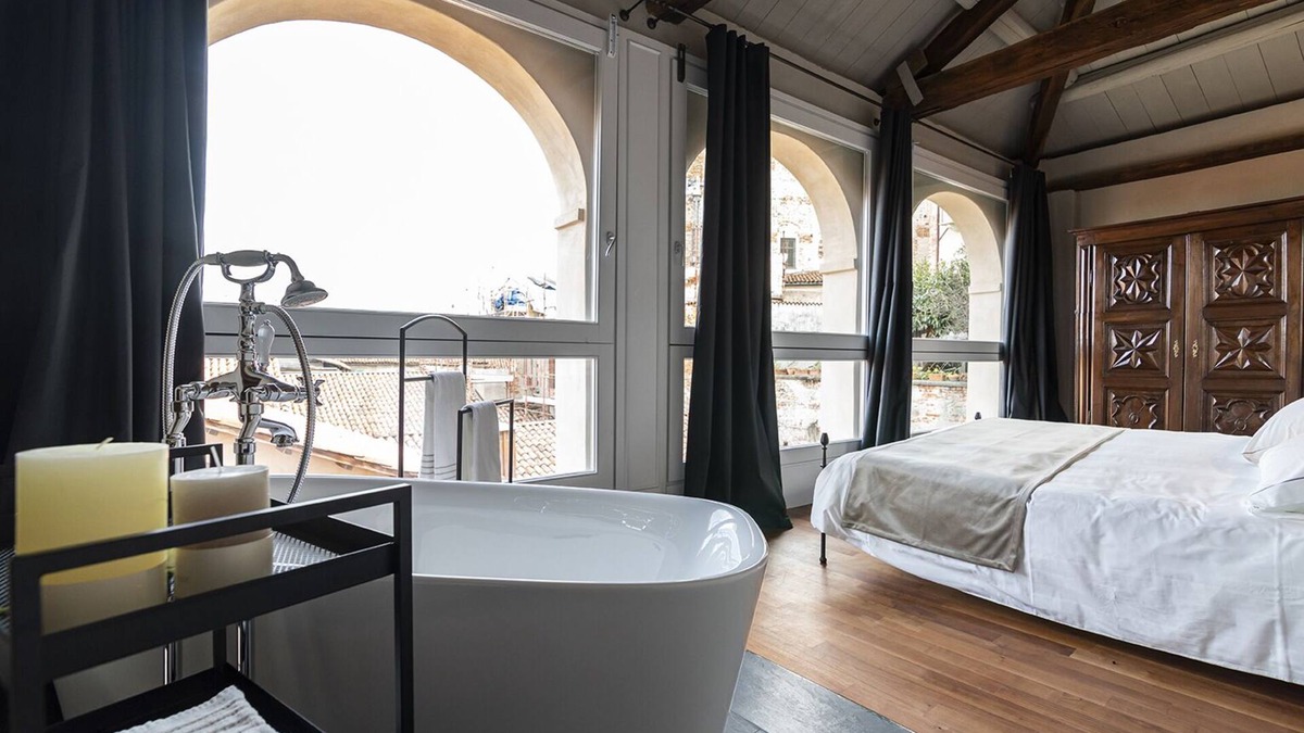 Piazza Bed & Breakfast | Palazzo Fauzone Relais