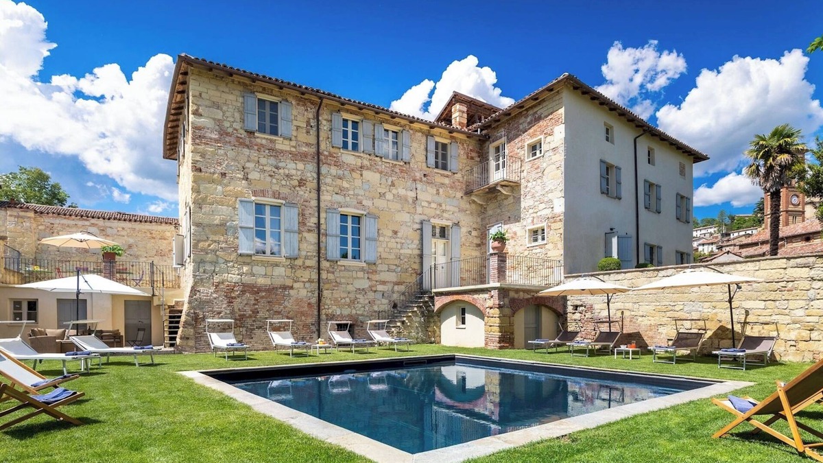 Ottiglio Villa | Palazzo Pozzo Bonelli 14, Emma Villas
